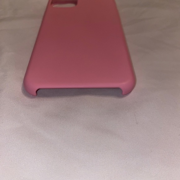 Insignia- Hard Shell Case for Apple® iPhone® 11 Pro Max - Pink - Picture 8 of 12